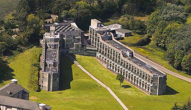 building cleaning, roof cleaning