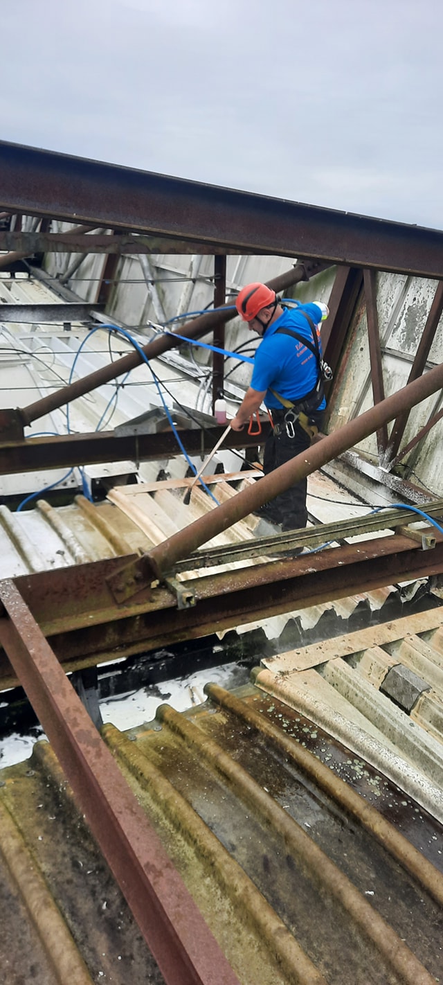 Exterior building cleaning in Commercial Leven Building cleaning before and after results in Commercial Leven