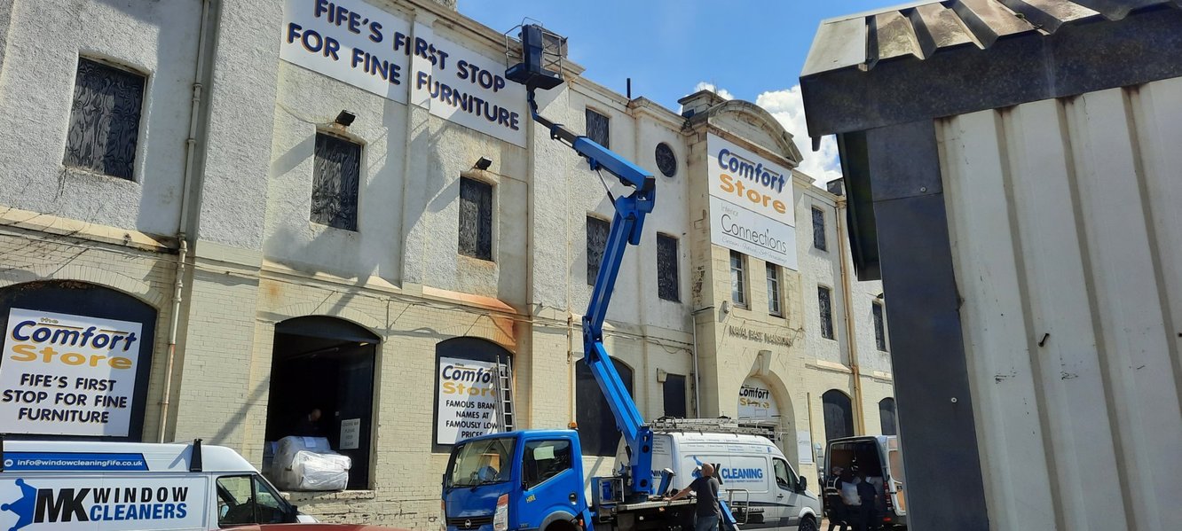 Professional building cleaning in Commercial Leven Professional exterior cleaning in Commercial Leven