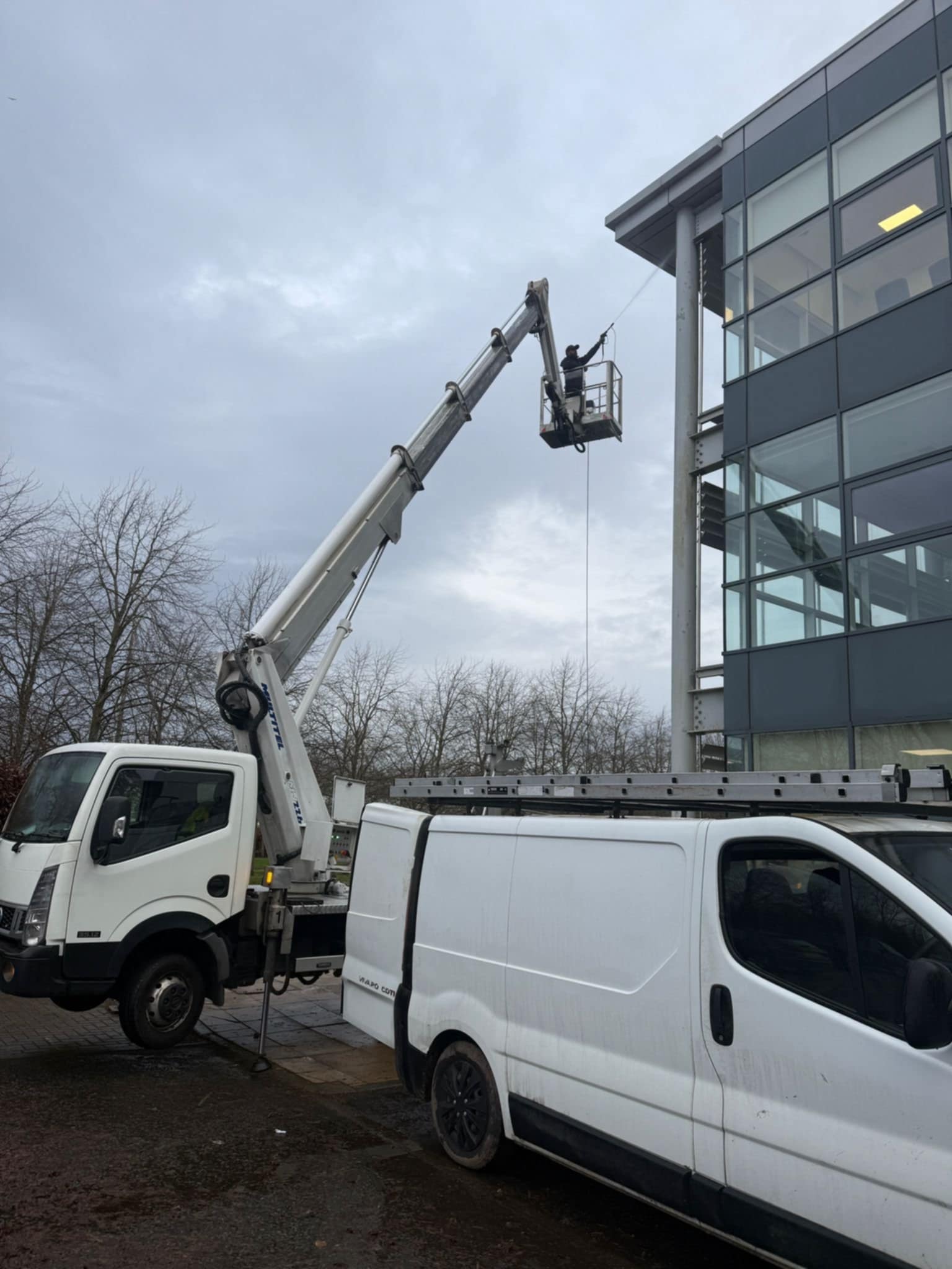 Building cleaning results in Commercial Leven Dirty building exterior cleaned in Commercial Leven